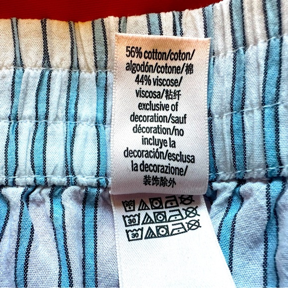 Victoria’s Secret Pinstripe Lace Boxer Shorts. Size: Small. Excellent condition - Picture 8 of 9